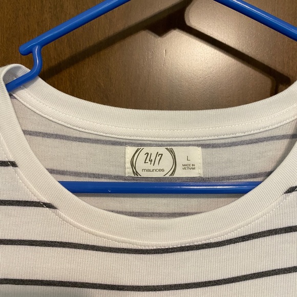 Maurices 24/7 Top - Picture 4 of 4